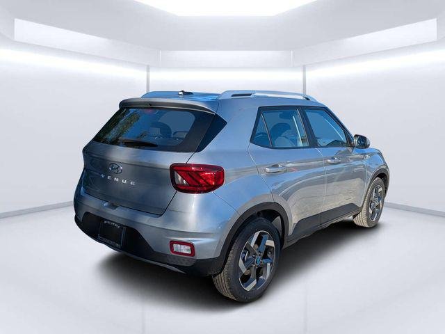 New 2026 Silver Hyundai SEL image 3