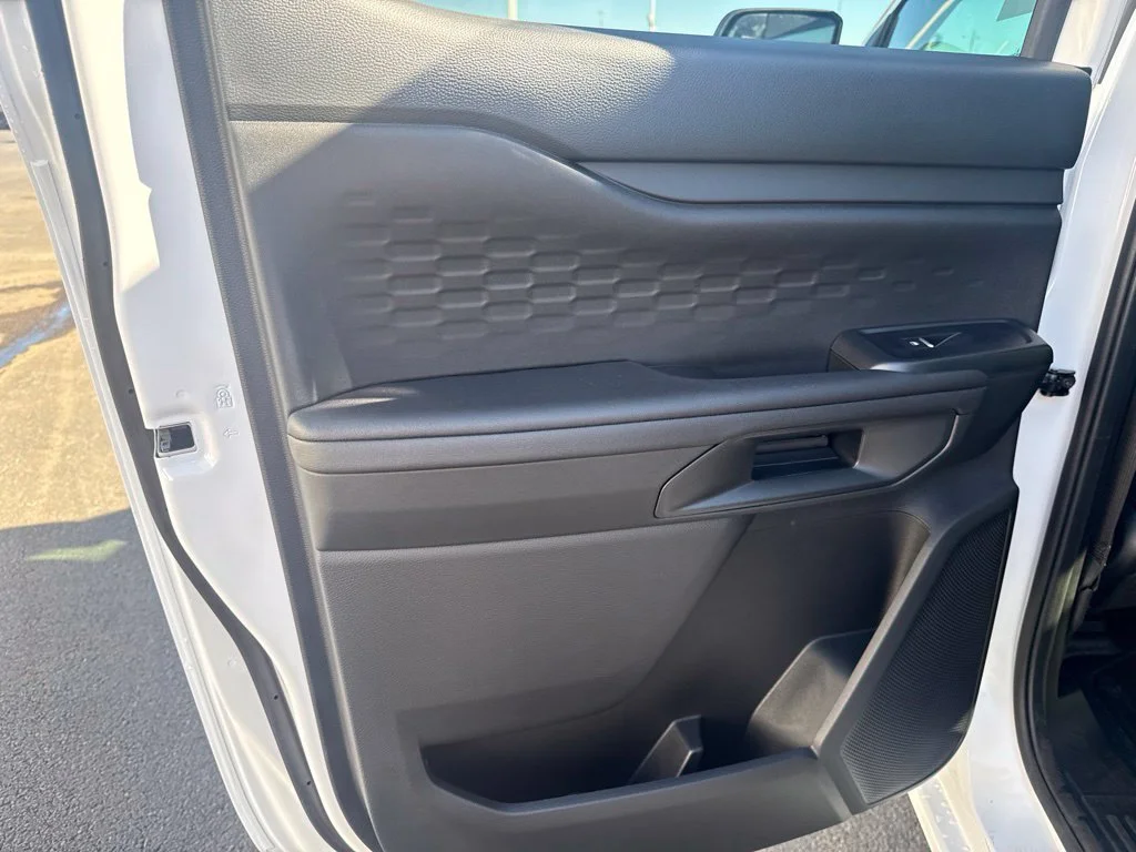 New 2026 Oxford White Ford XL image 25