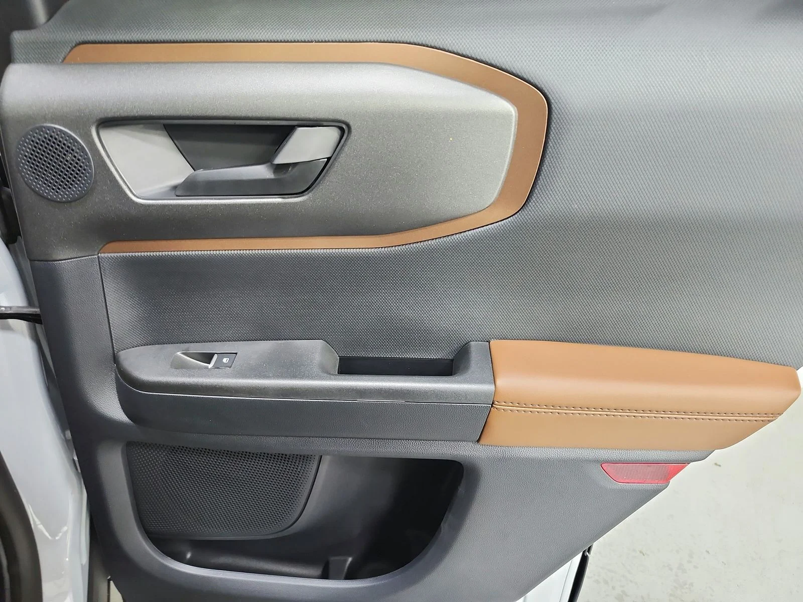 New 2026 Space White Metallic Ford Outer Banks® image 45