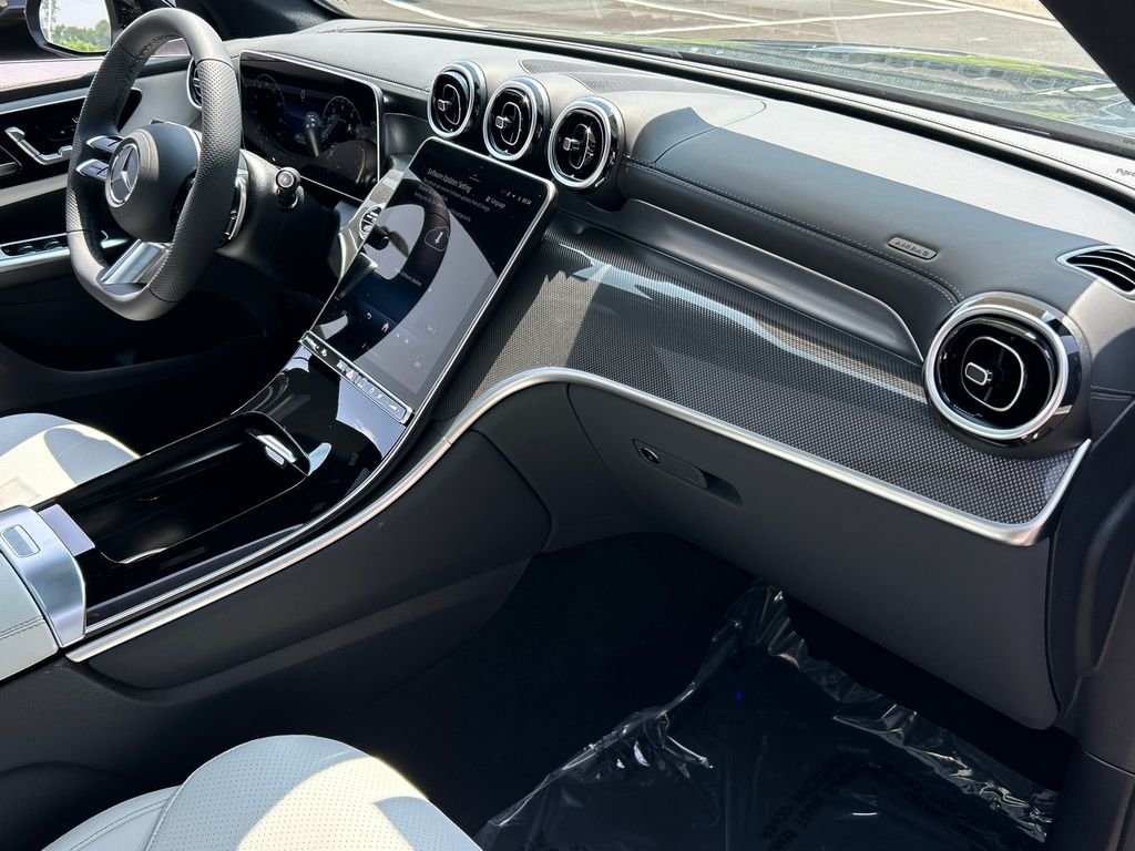 New 2026 Black Mercedes-Benz GLC 300 image 30
