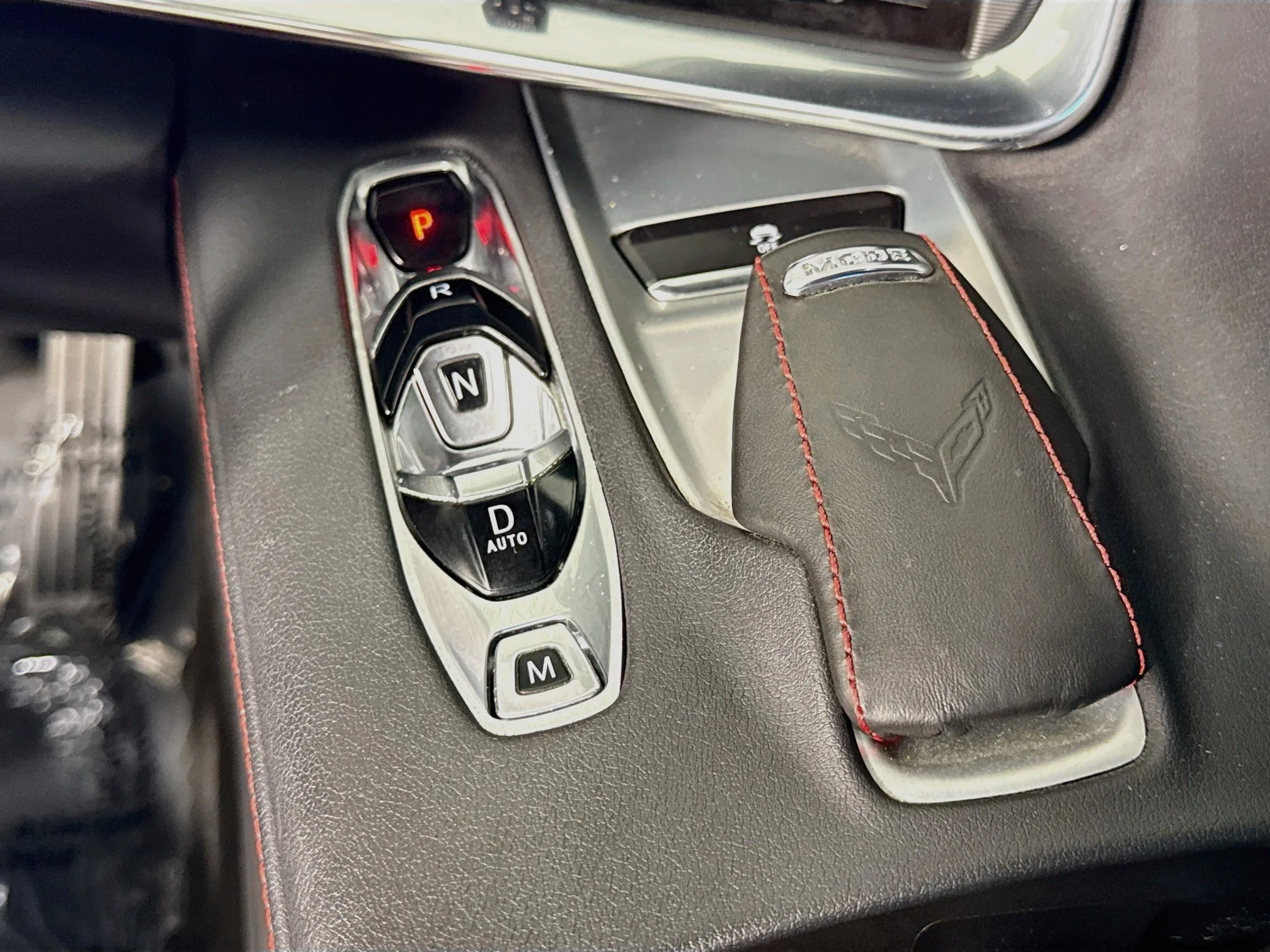 Used 2020 ARCTIC WHITE Chevrolet 1LT image 19