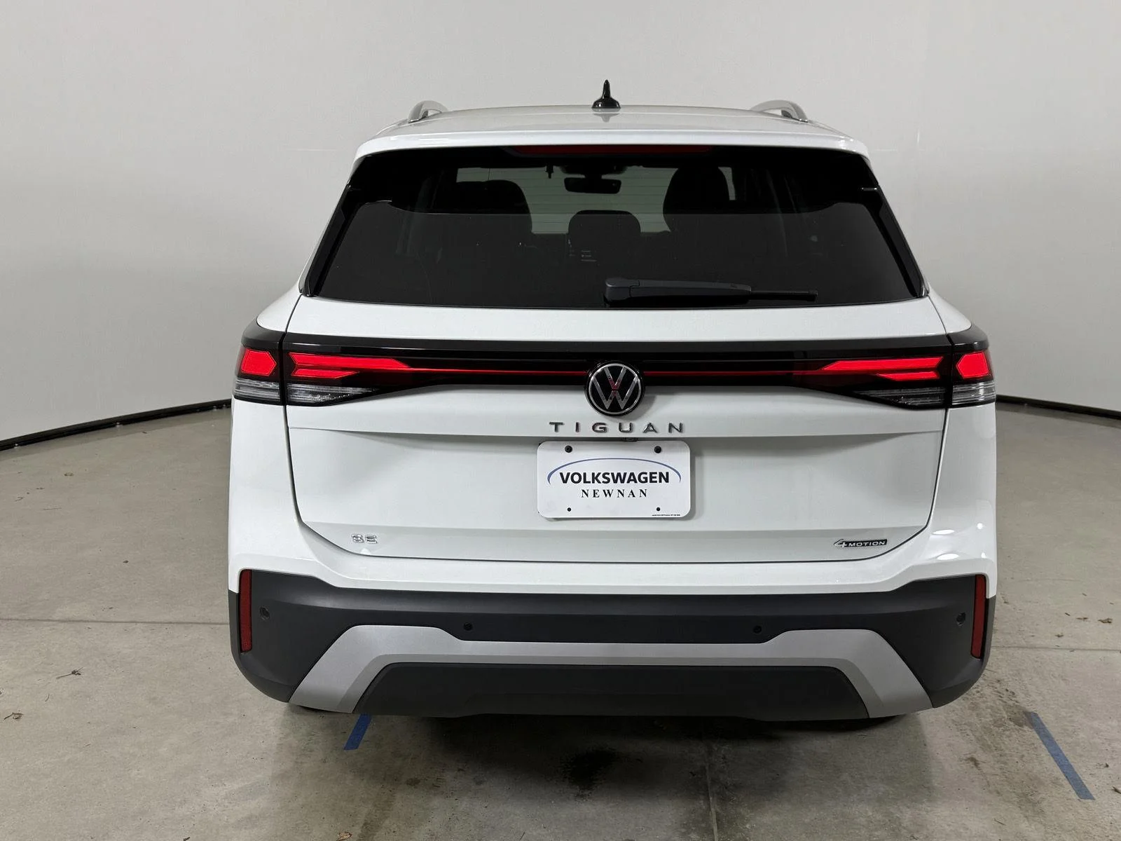 New 2026 Pure White Volkswagen SE image 6