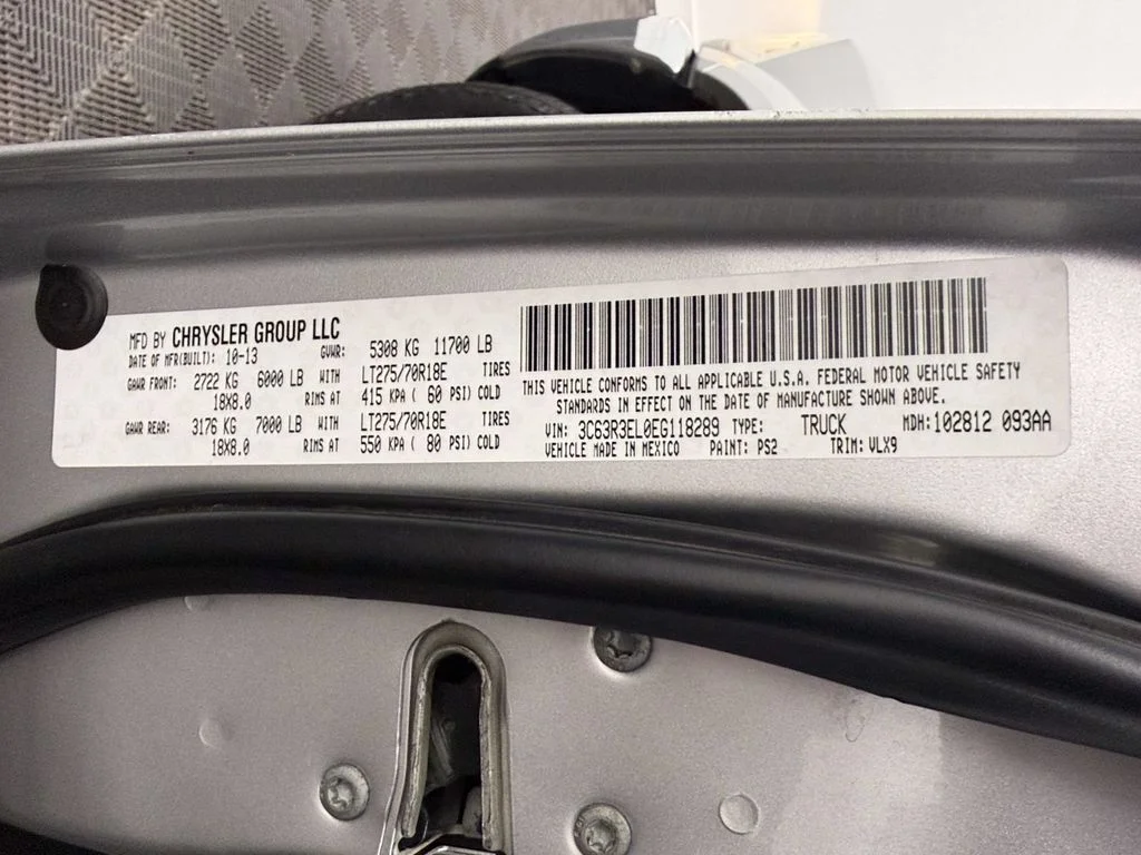 Used 2014 Sil/Silver Ram Laramie image 27