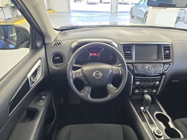 Used 2019 Blue Nissan S image 12