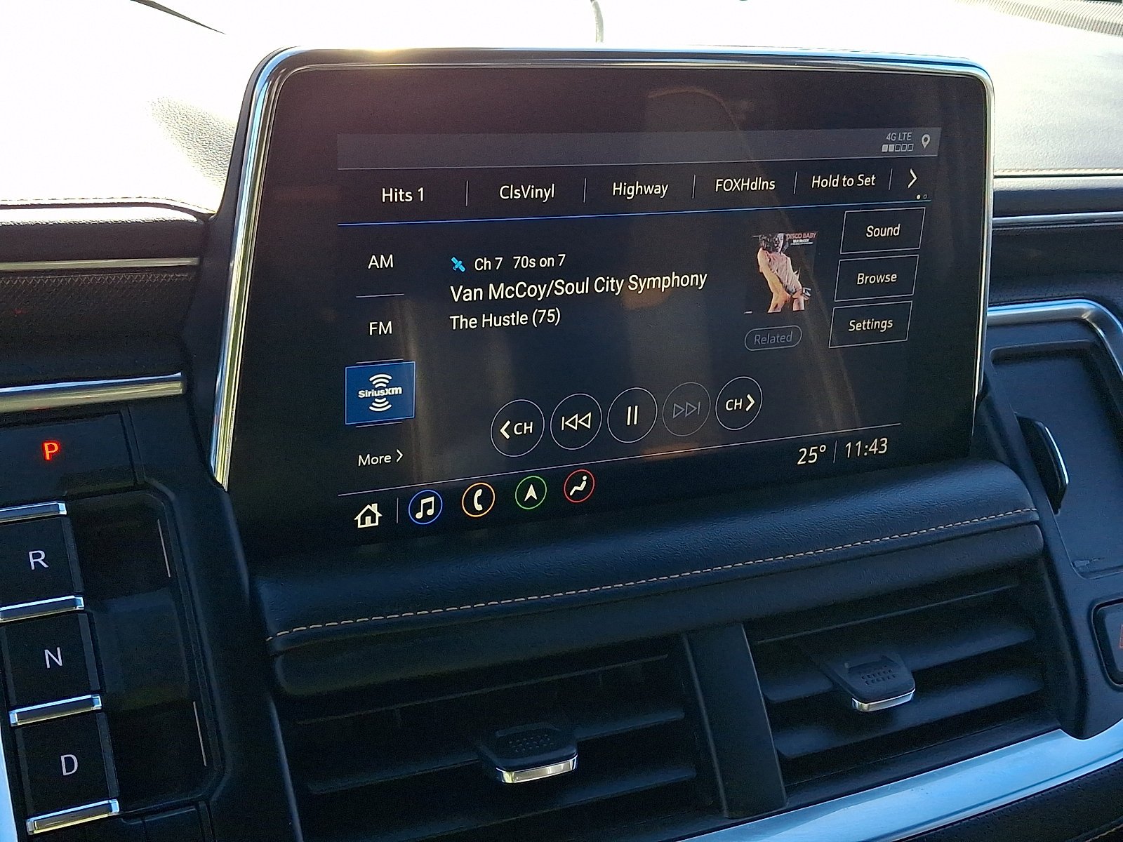 2021 GMC Yukon XL AT4 - Photo 21