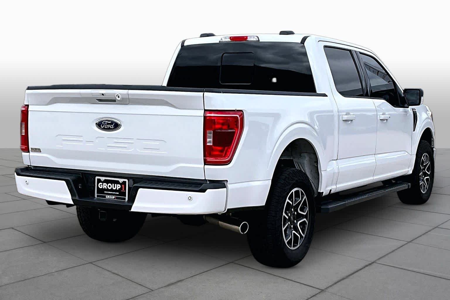 Used 2023 Oxford White Ford XLT image 11