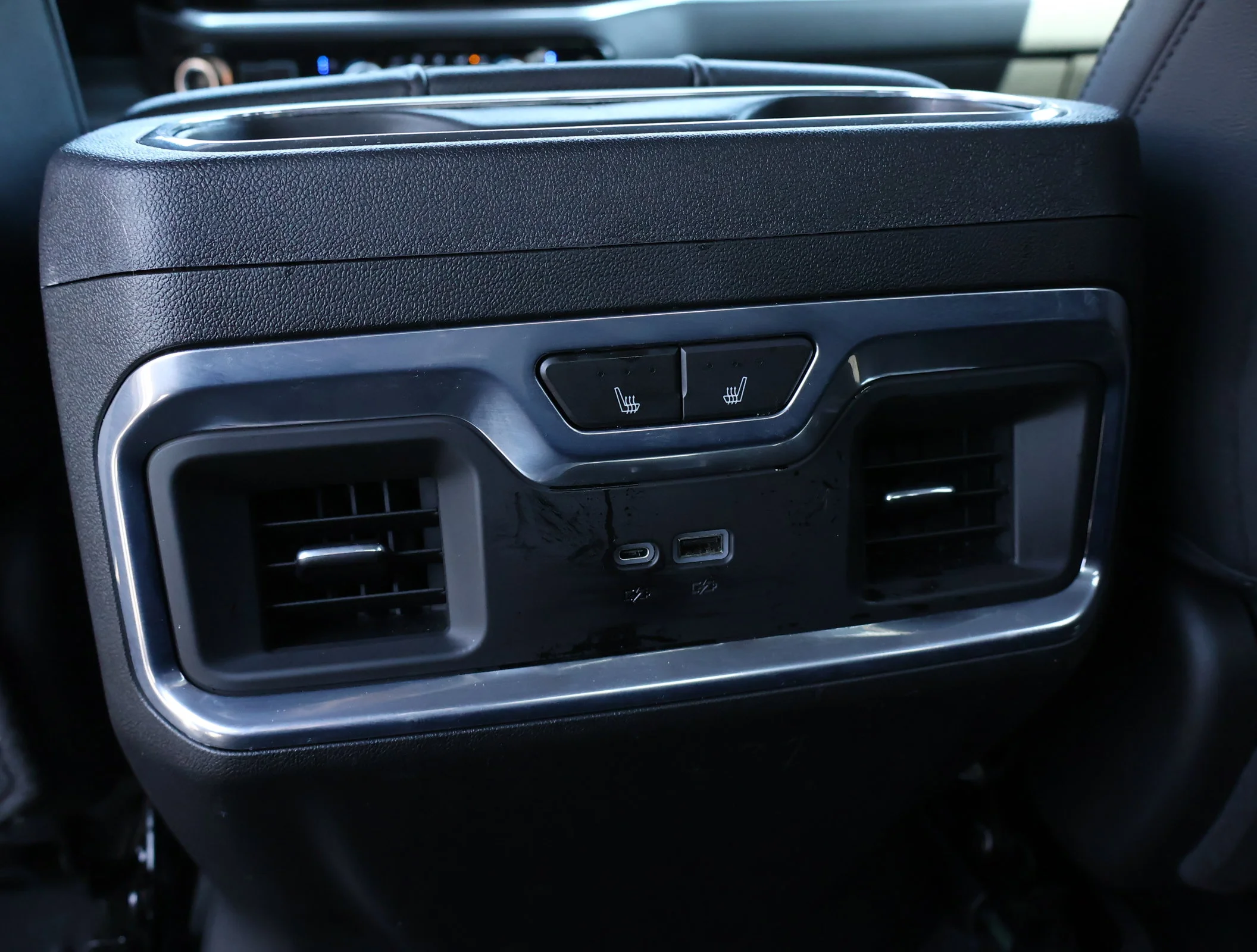 Used 2022 Titanium Rush Metallic GMC SLT image 25