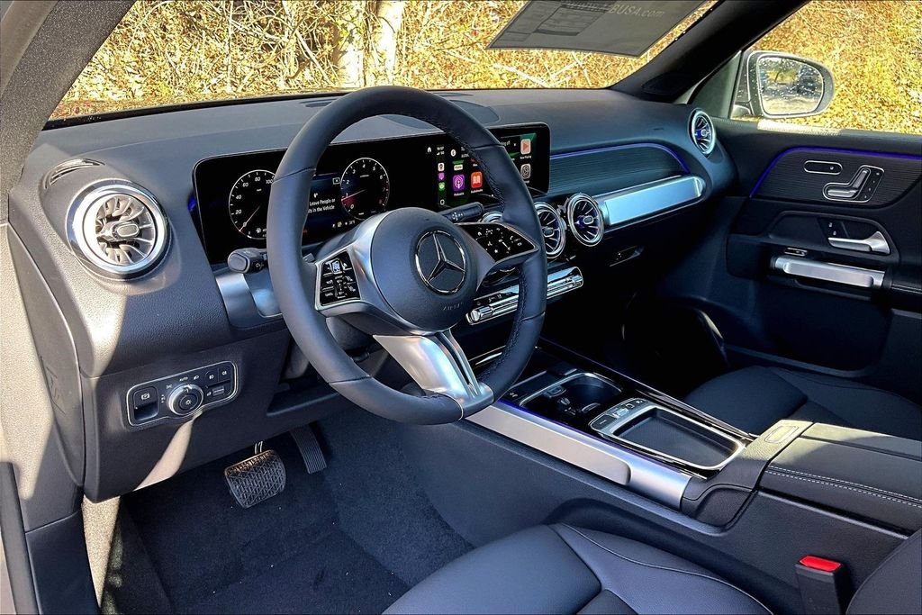 New 2026 Mountain Grey Metallic Mercedes-Benz GLB 250 image 6