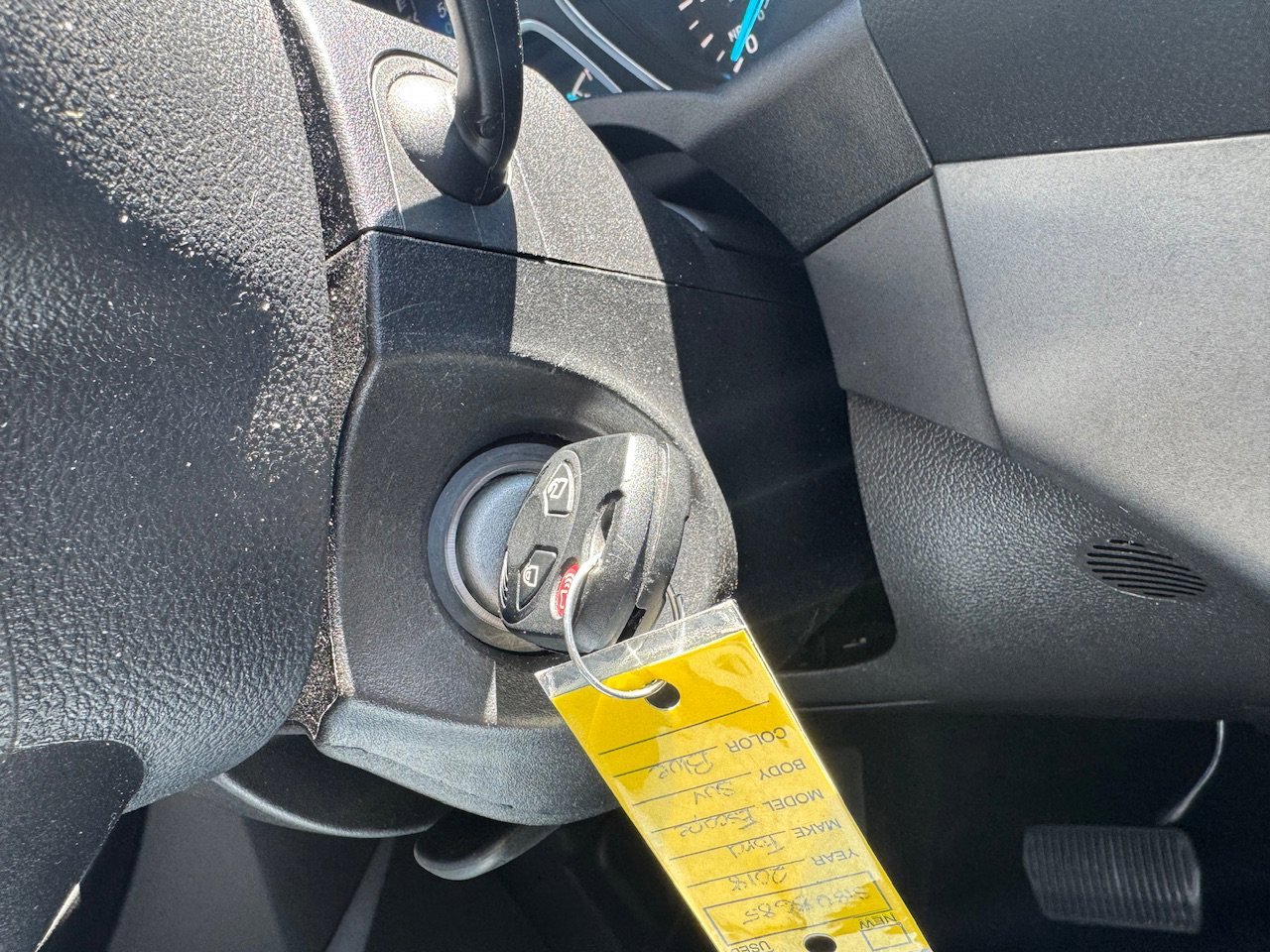 Used 2018 Lightning Blue Metallic Ford SE image 22