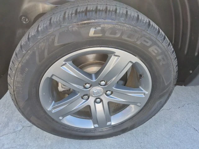 Certified Used 2023 Modern Steel Metallic Honda AWD RTL image 15