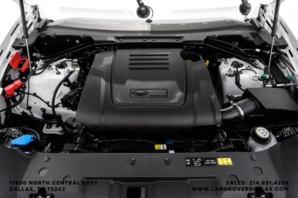 New 2026 Fuji White Land Rover S image 55