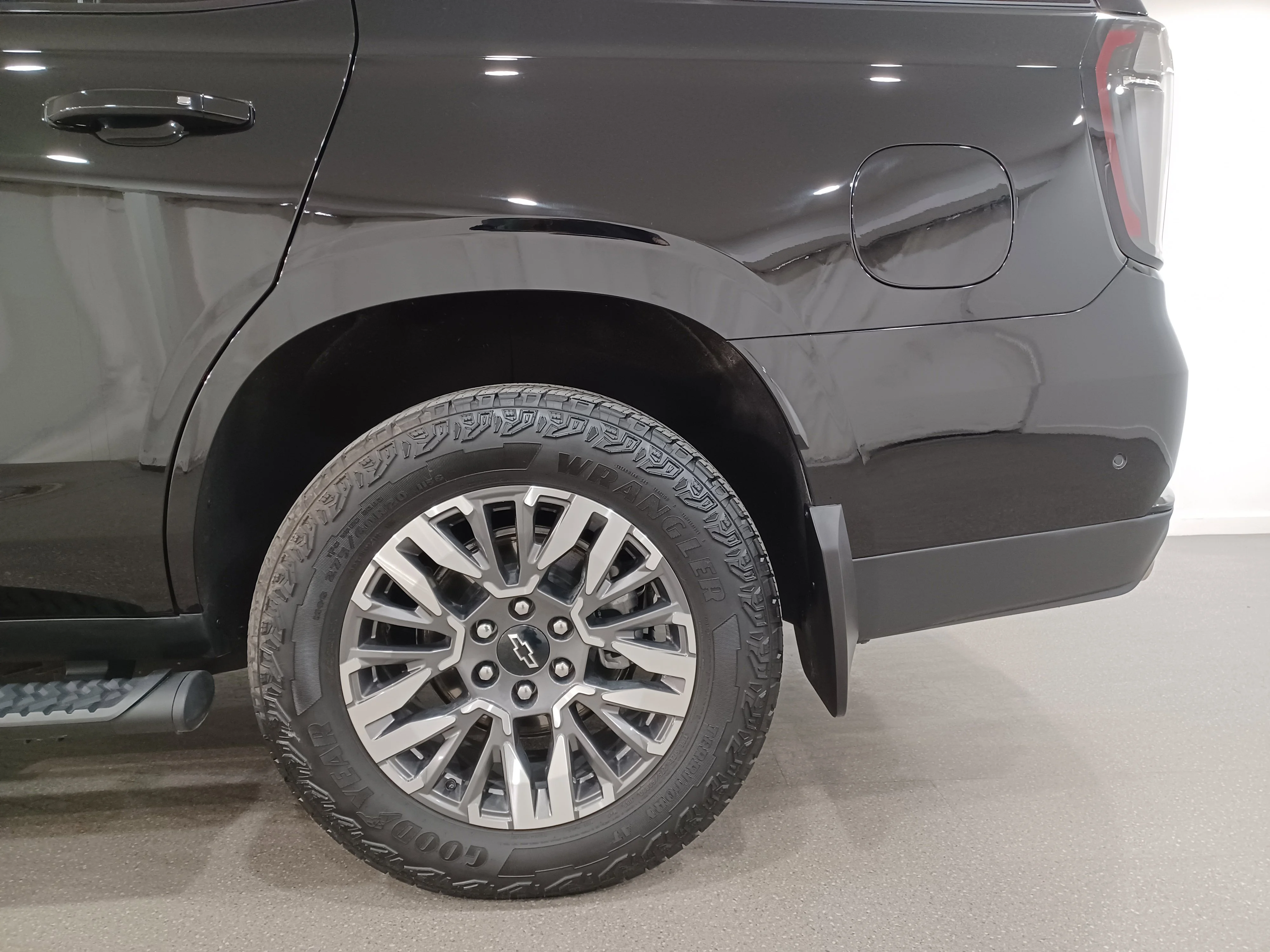 Certified Used 2025 Black Chevrolet Z71 4x4*7 Pass | Remote Start | Adaptive Cruise | Nav | 360 Cam | Pano Roof | Htd Leather image 23