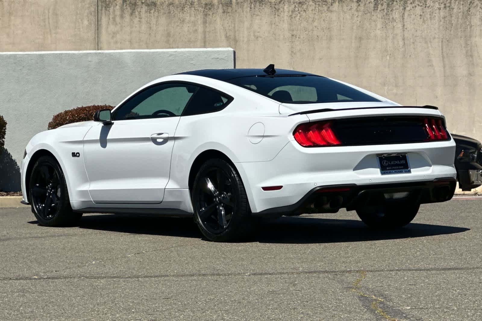 Used 2022 Oxford White Ford GT image 6