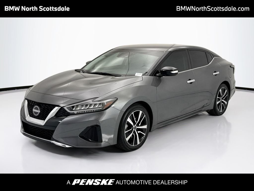 2023 Nissan Maxima SV's photo