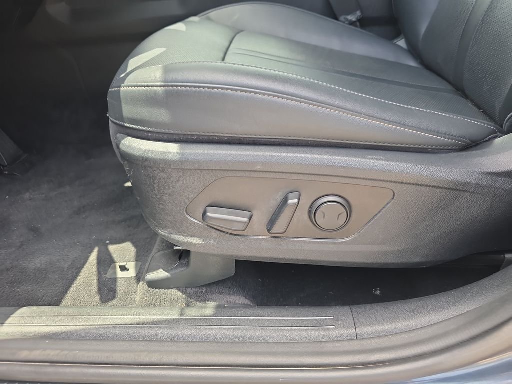 2021 Kia Sorento S - Photo 12
