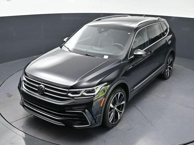 Used 2024 Deep Black Pearl Volkswagen 2.0T SEL R-Line image 24