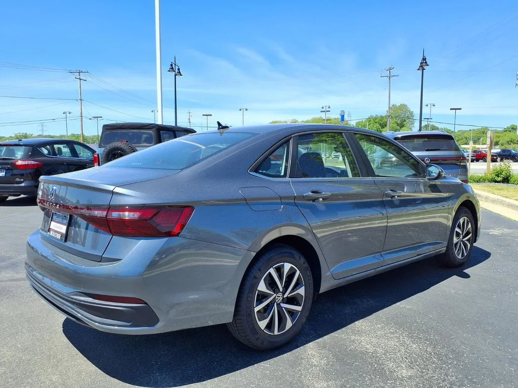 New 2026 Platinum Gray Metallic Volkswagen 1.5T S image 2