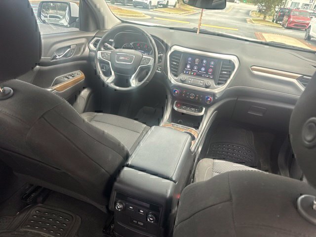 Used 2023 White GMC SLE image 26