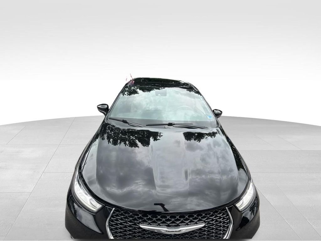 Used 2026 Black Chrysler Limited image 12