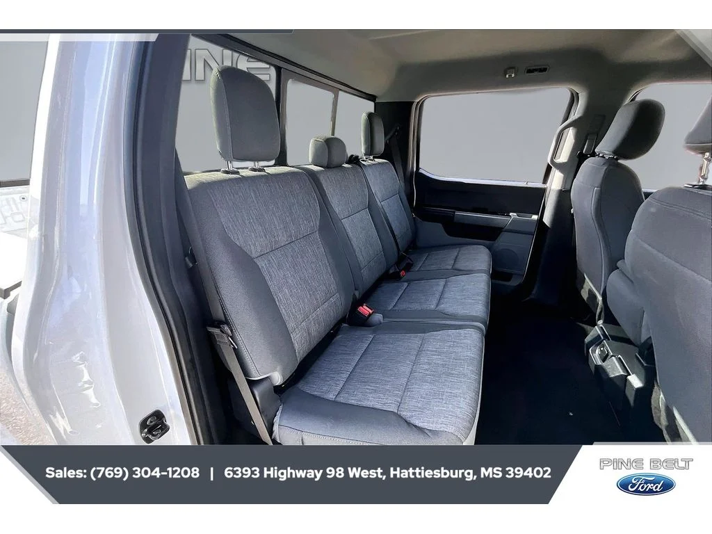 Used 2024 Oxford White Ford XL image 21