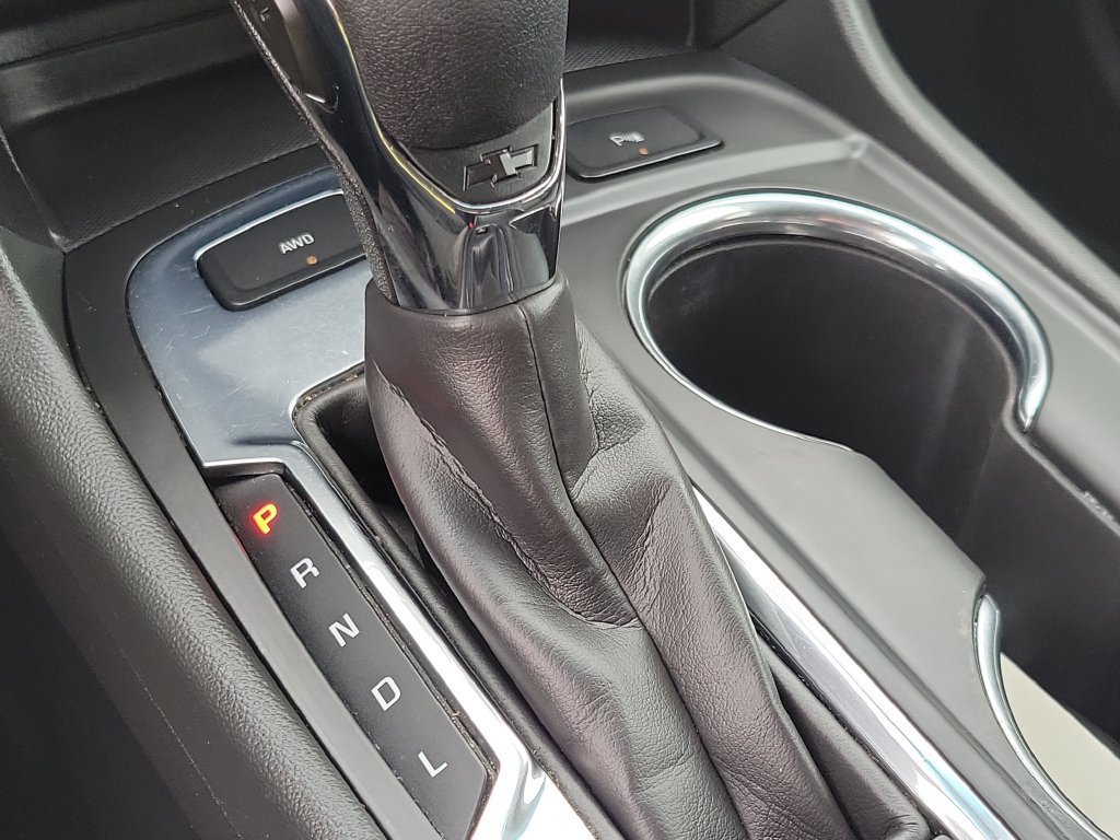 Used 2023 STERLING GRAY METALLIC Chevrolet LT image 31