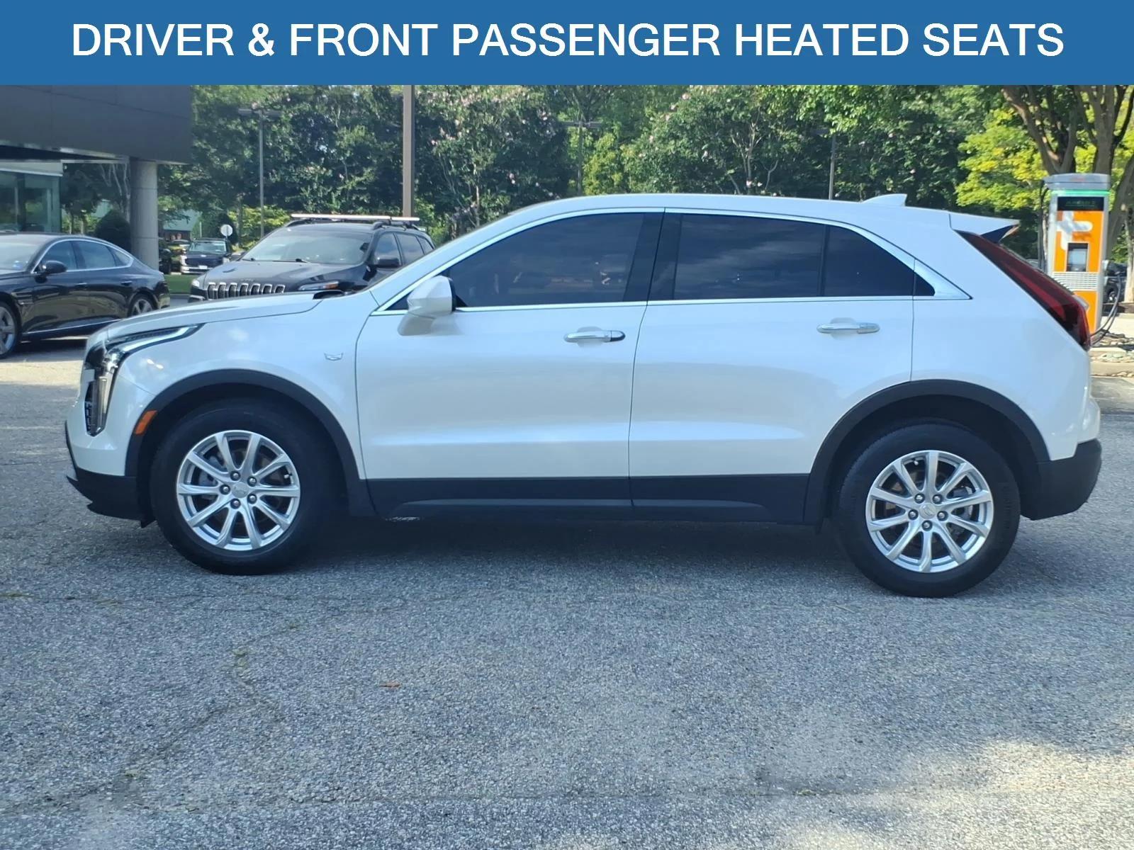 Used 2023 Crystal White Tricoat Cadillac AWD Luxury image 3