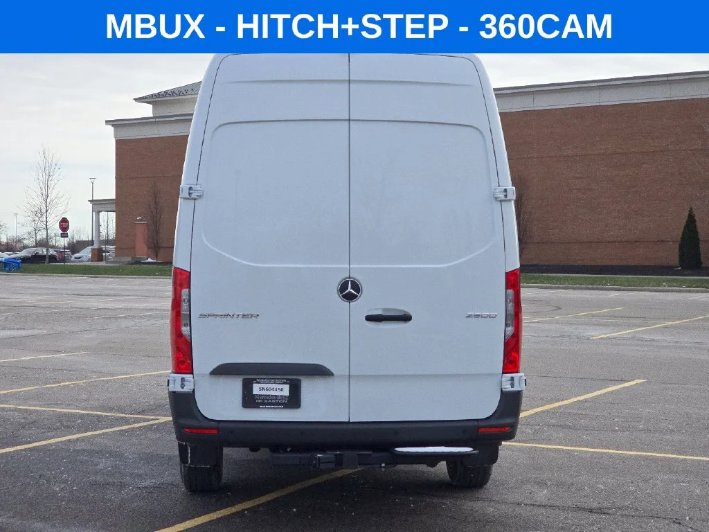 New 2026 Arctic White Mercedes-Benz Cargo 170 WB image 10