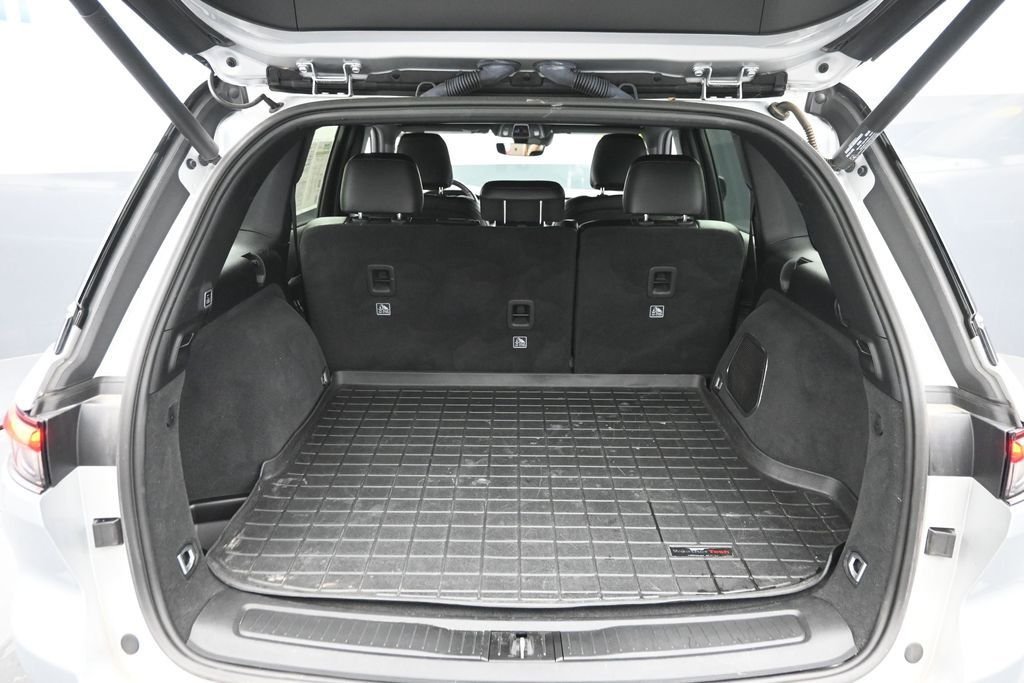 Used 2022 Silver Jeep Trailhawk image 13