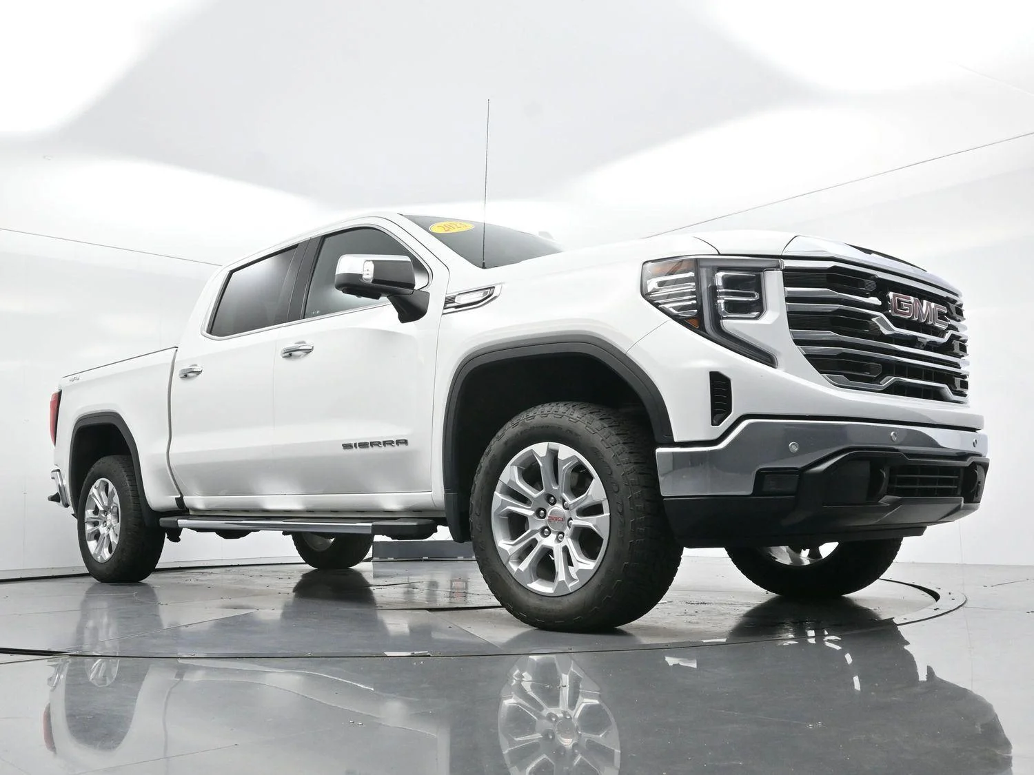 Used 2023 Summit White GMC SLT image 48