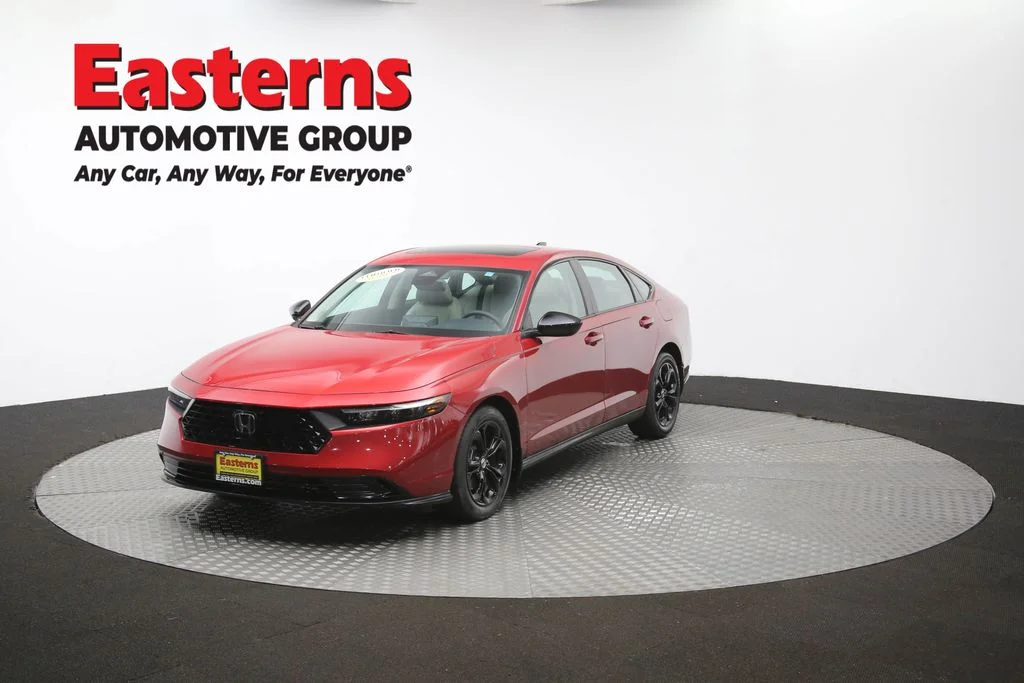 Used 2025 Red Honda SE image 55