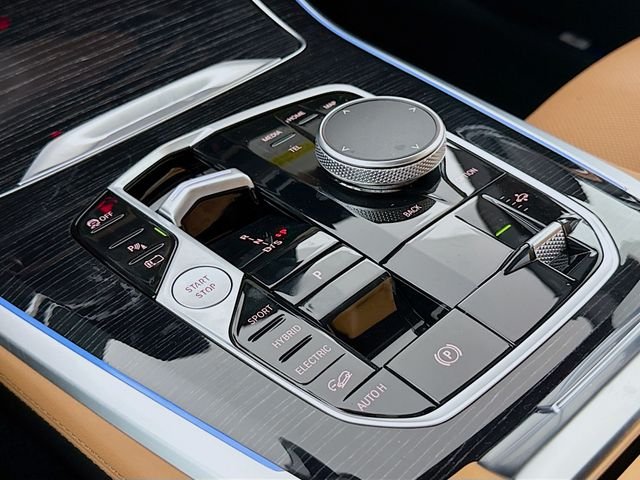 New 2026 Black Sapphire Metallic BMW xDrive50e image 17