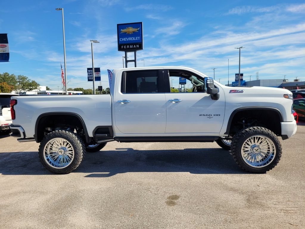 2026 Chevrolet Silverado 2500 HD LTZ - Photo 9