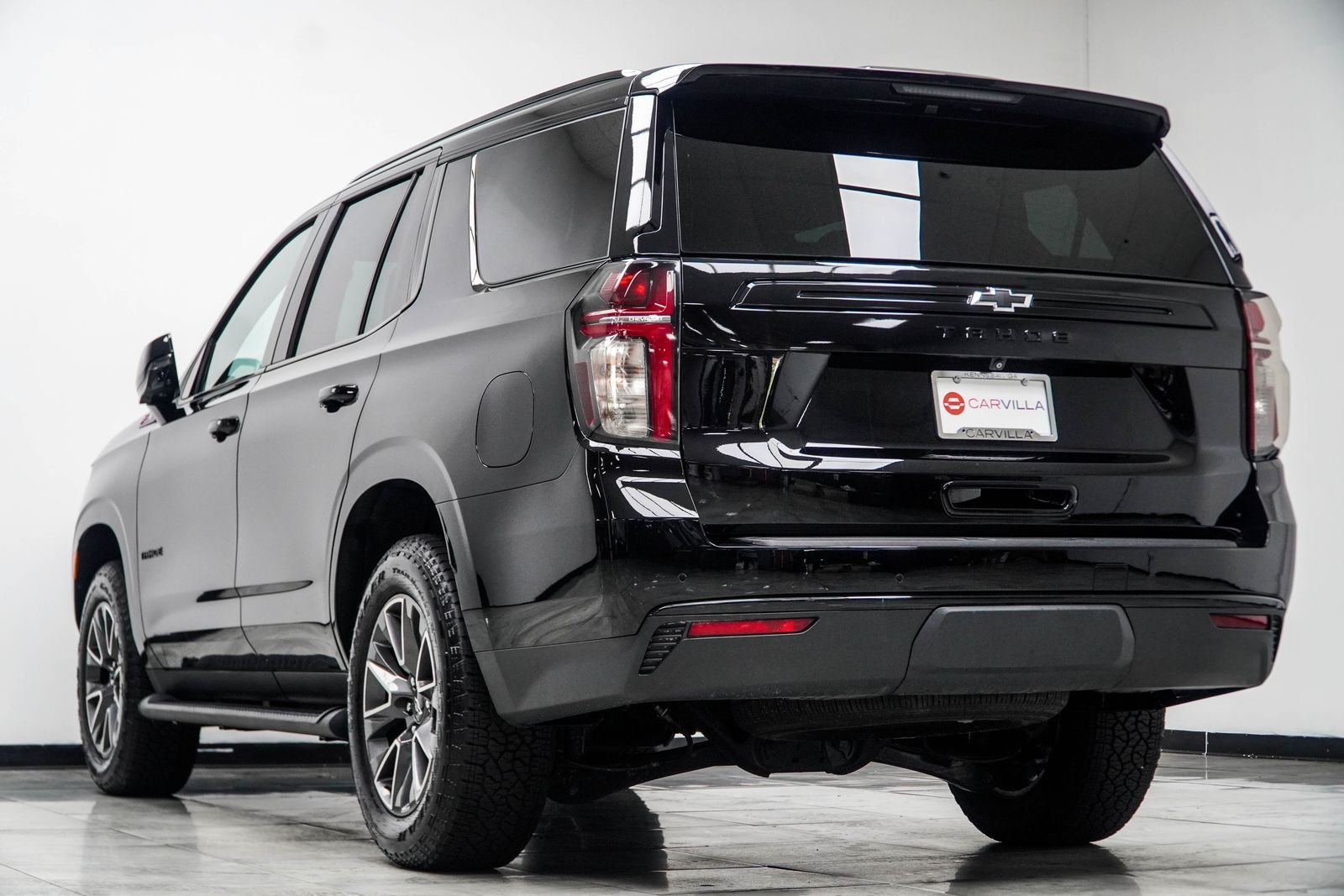 Used 2023 Black Chevrolet Z71 image 13