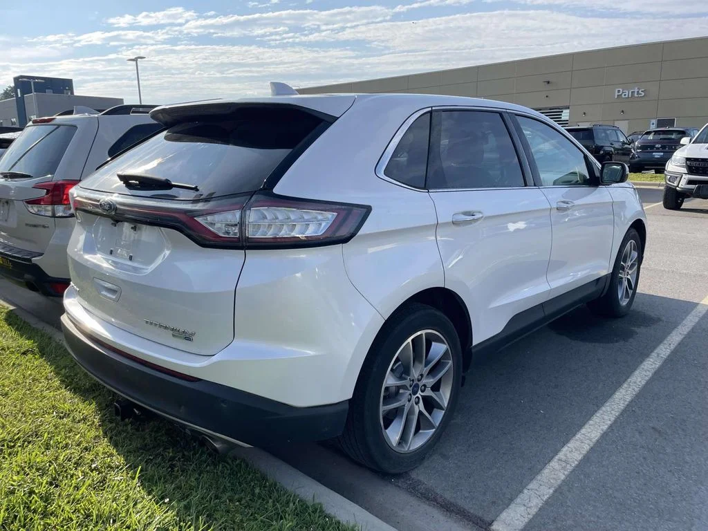 Used 2017 White Platinum Metallic Tri-Coat Ford Titanium image 4