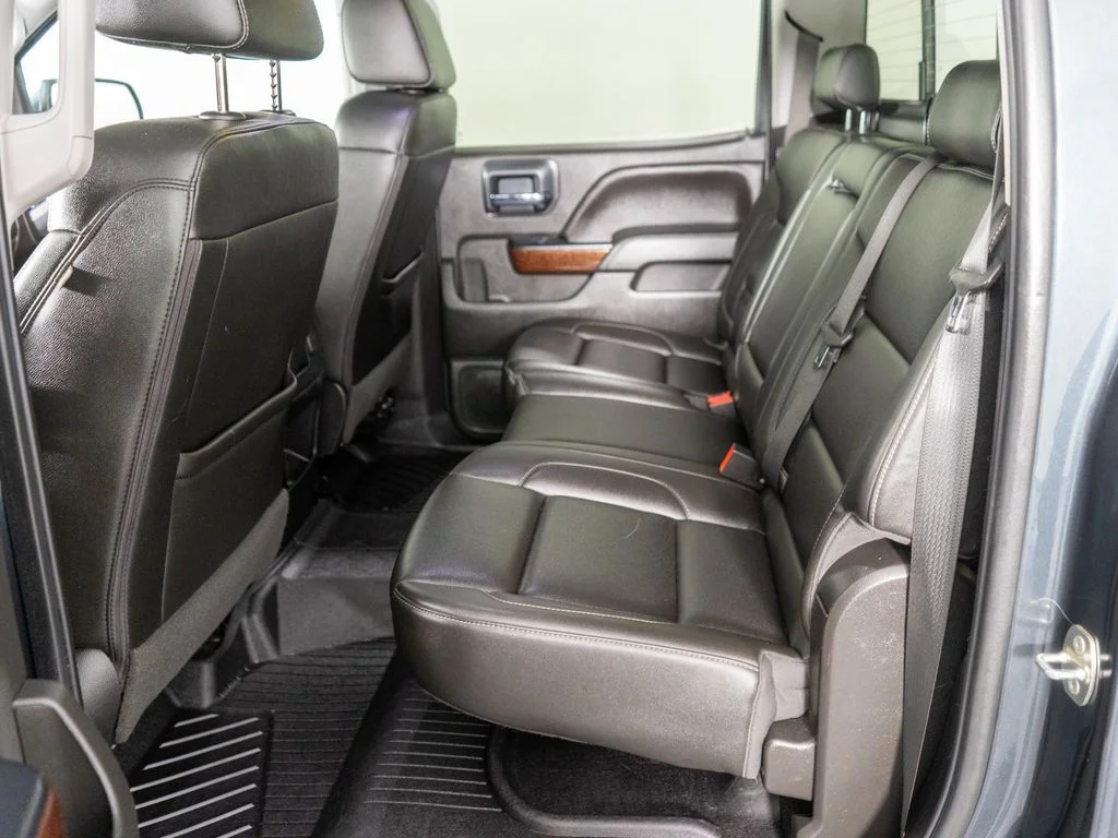 Used 2018 Gray GMC SLT image 11