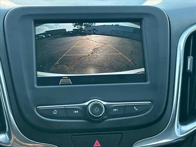 Used 2019 Silver Chevrolet LT image 27