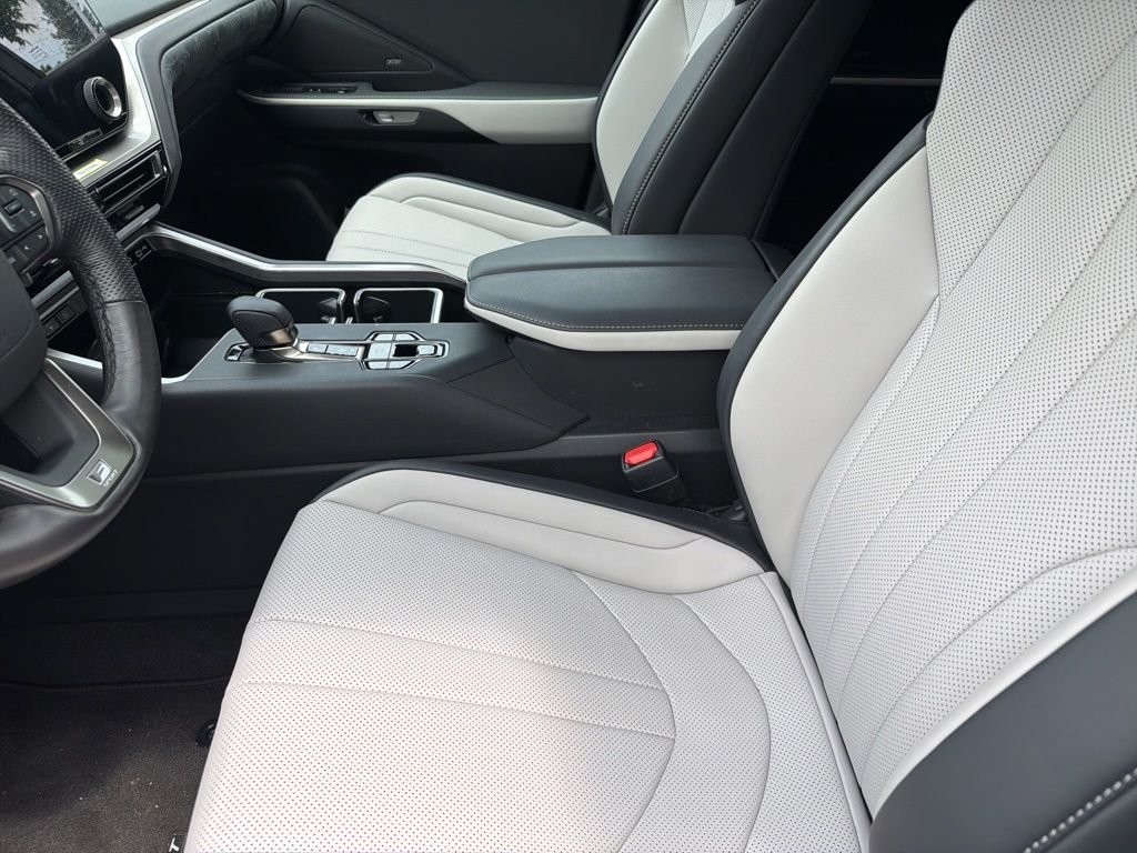 Certified Used 2025 Incognito Lexus 350 F SPORT Handling image 8