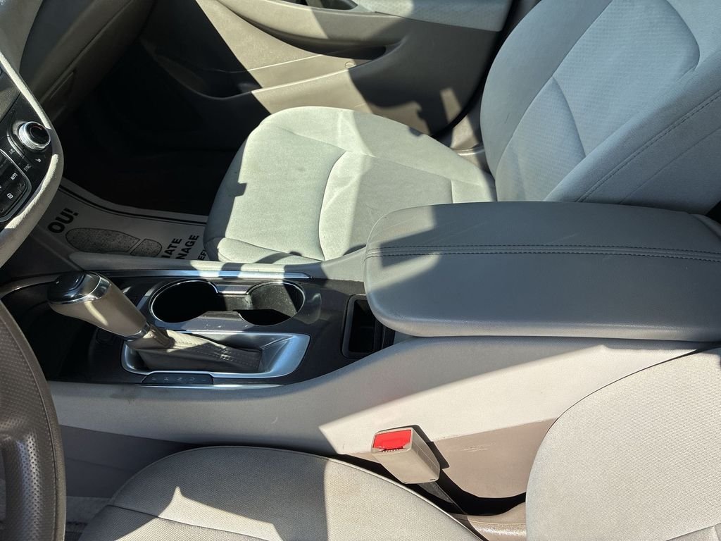 Used 2020 White Chevrolet LT image 20