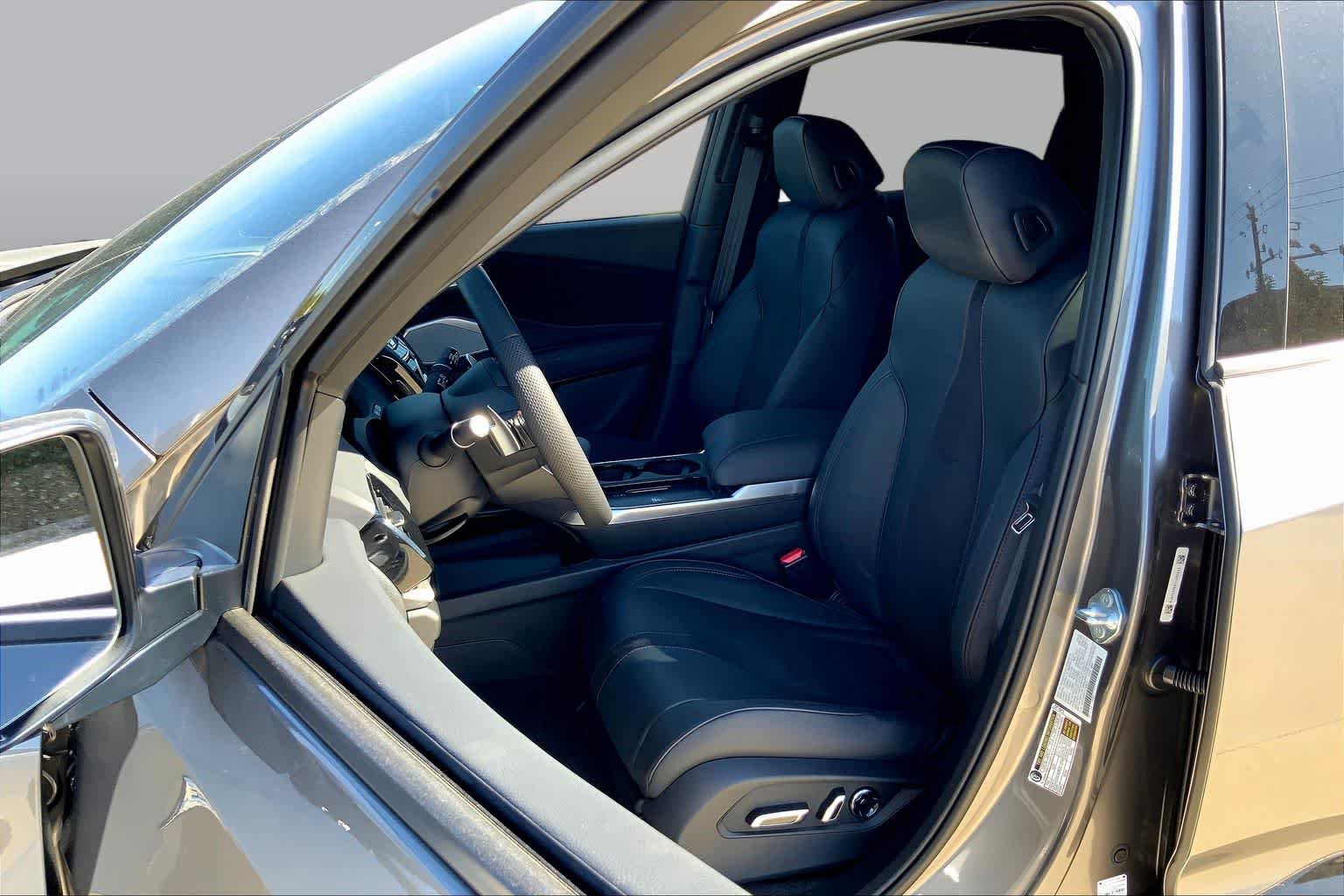 2026 Acura RDX A-Spec Package - Photo 9