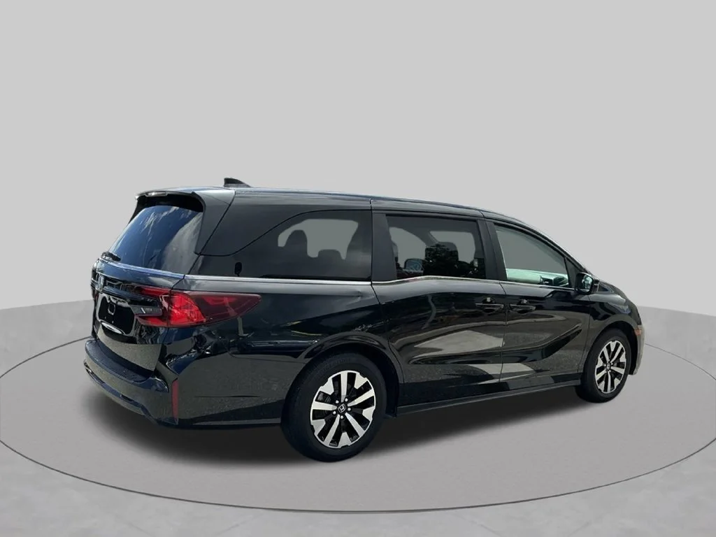 Used 2025  Honda EX-L image 10
