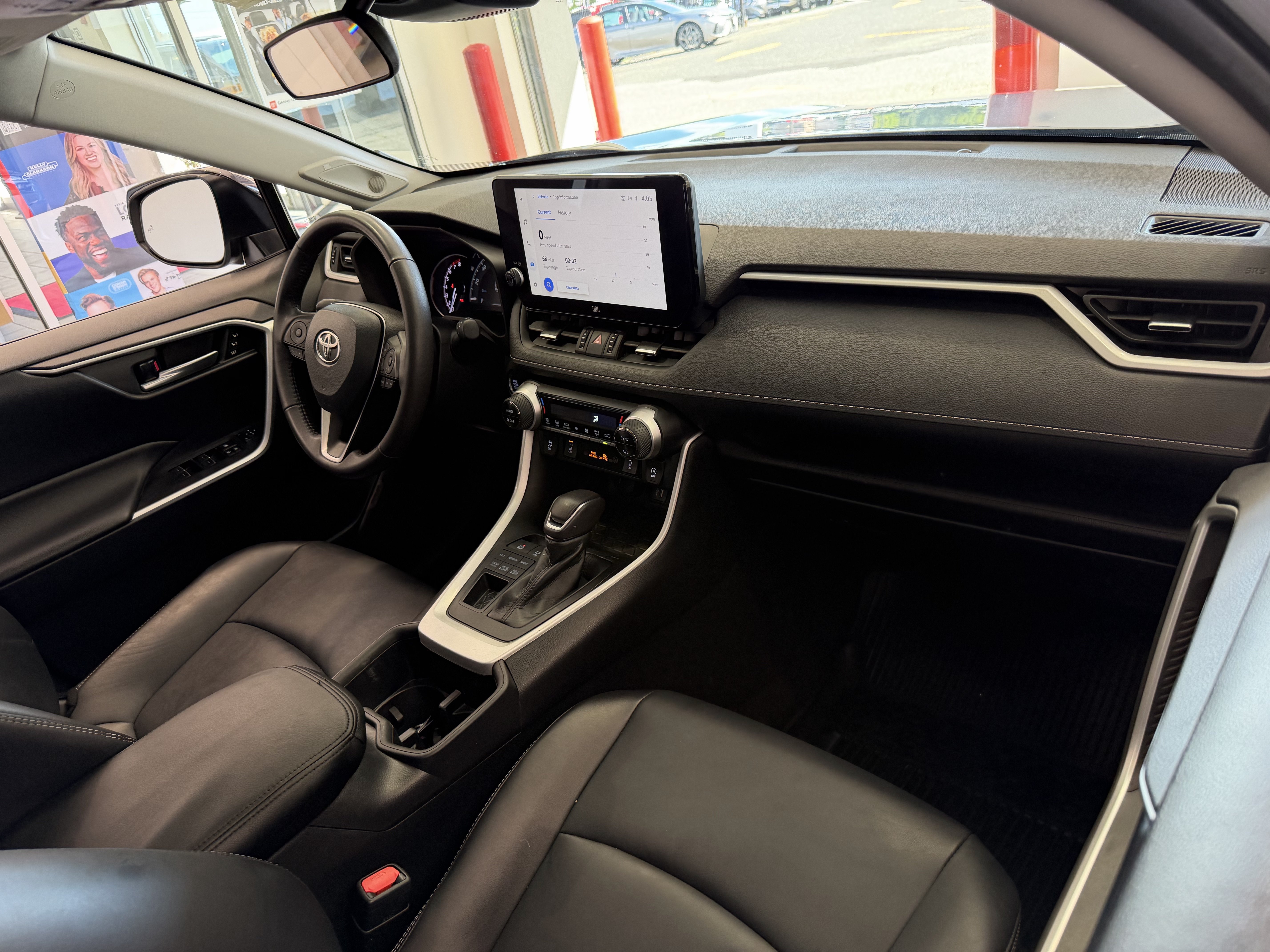 Used 2023 Silver Toyota XLE Premium image 41