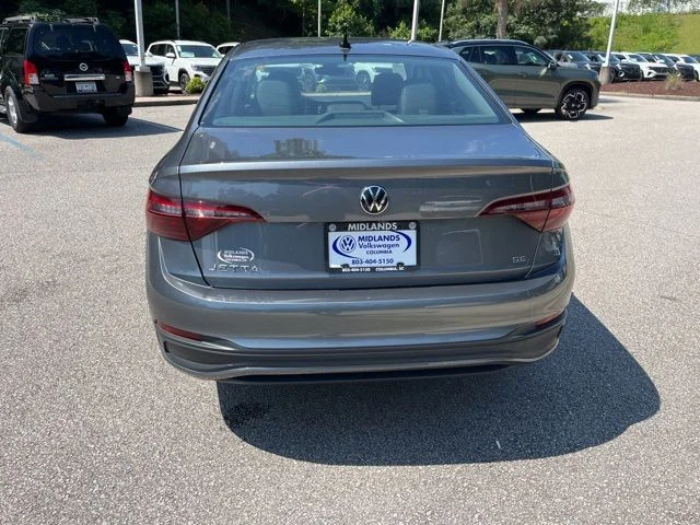 Used 2024 Gray Volkswagen 1.5T SE image 32
