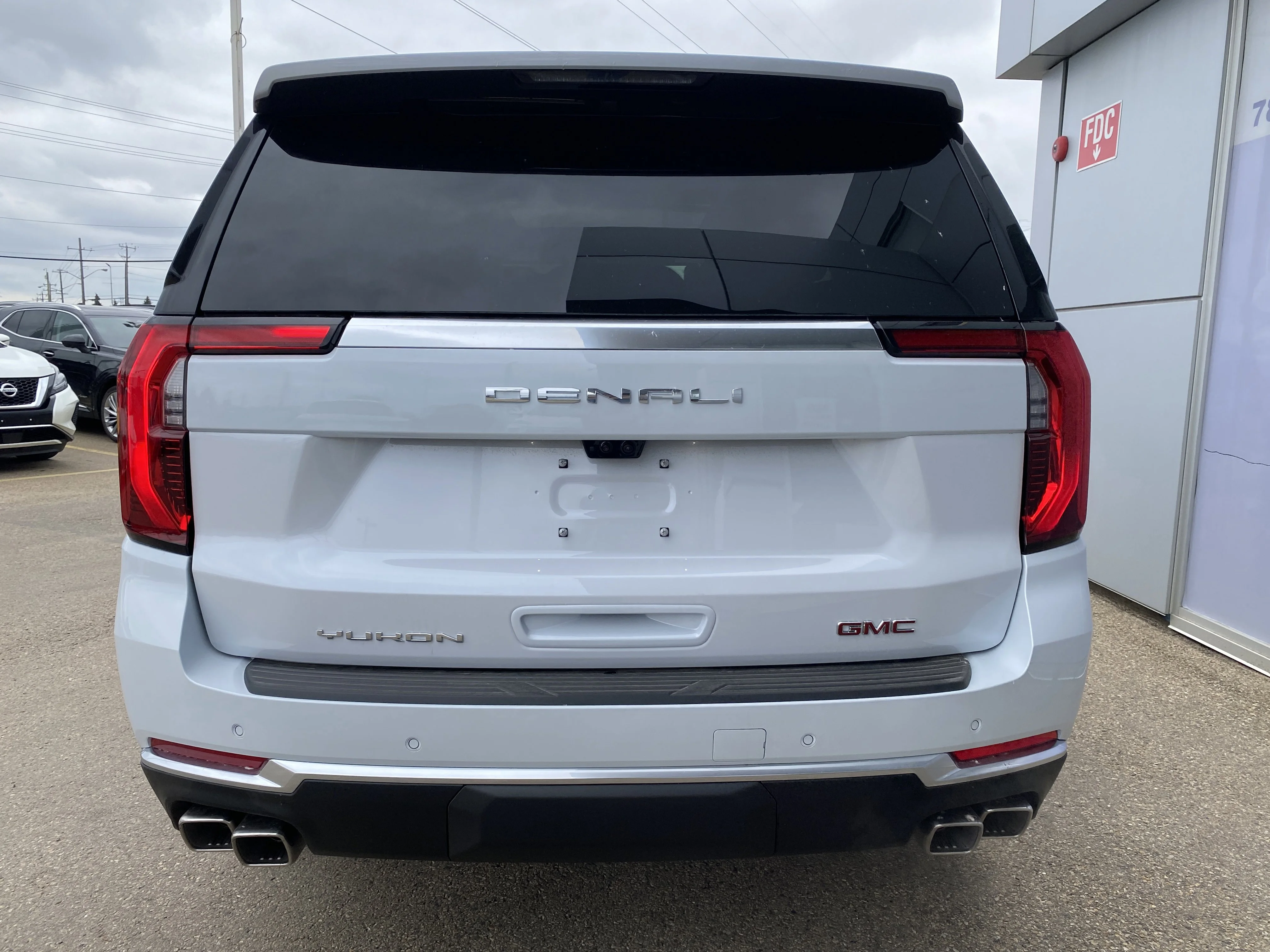 New 2026 GLACIER WHITE TRICOAT GMC Denali image 5