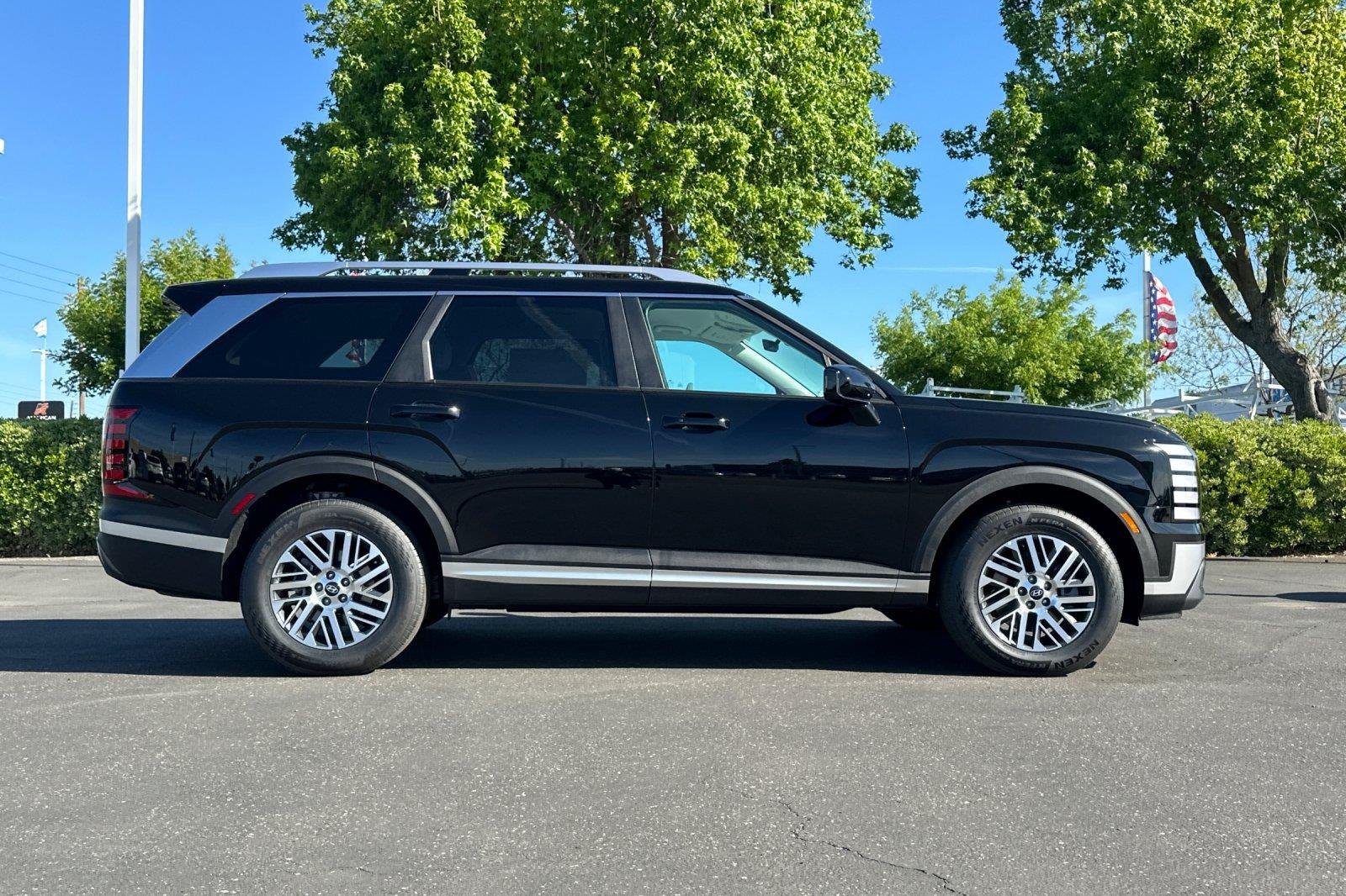 New 2026 Abyss Black Pearl Hyundai SEL AWD image 32
