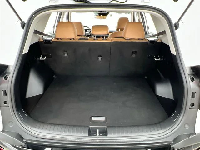 Used 2024 White Kia EX image 39