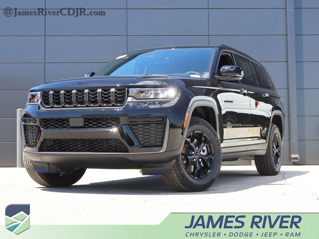 New 2026 Diamond Black Crystal Pearl-Coat Exterior Paint Jeep Altitude image 1