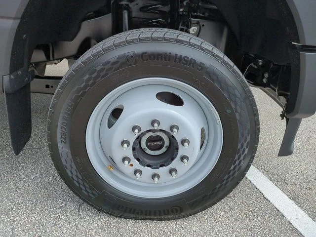 New 2026 Oxford White Ford F-550® XL image 11
