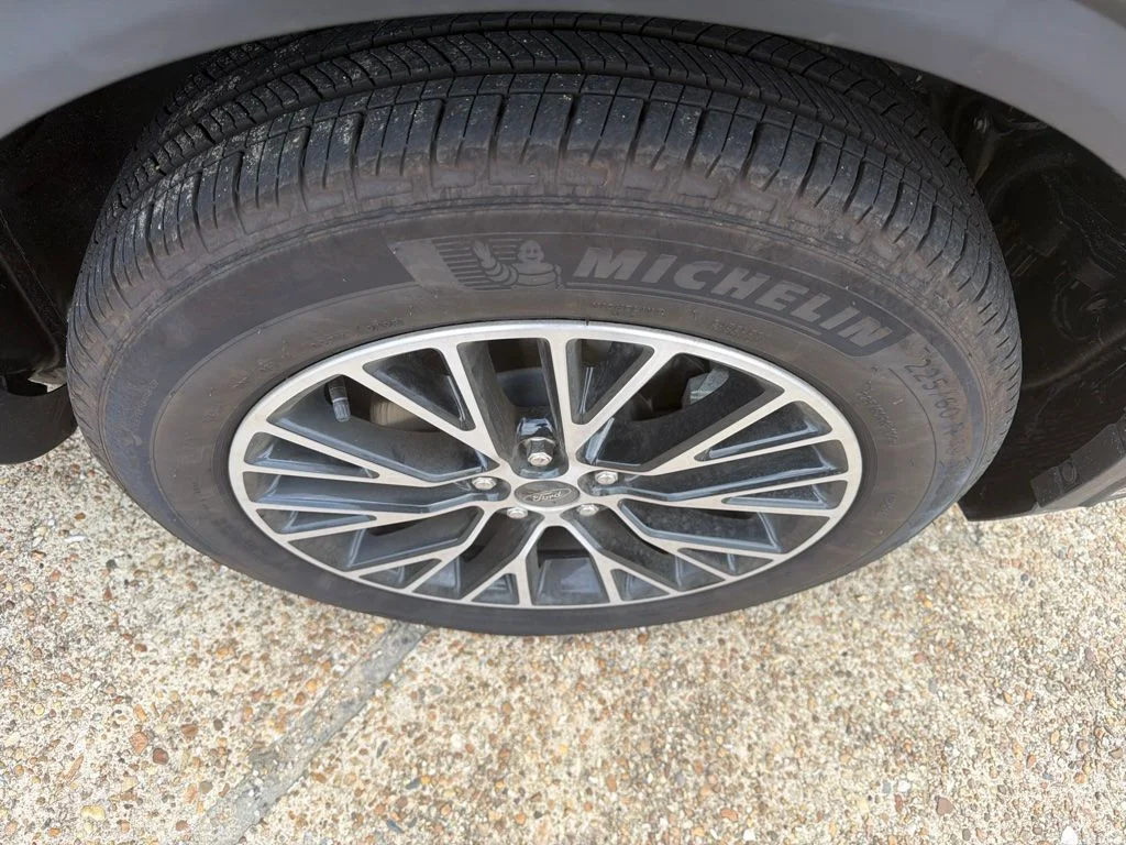 Used 2025 Black Ford Base image 8