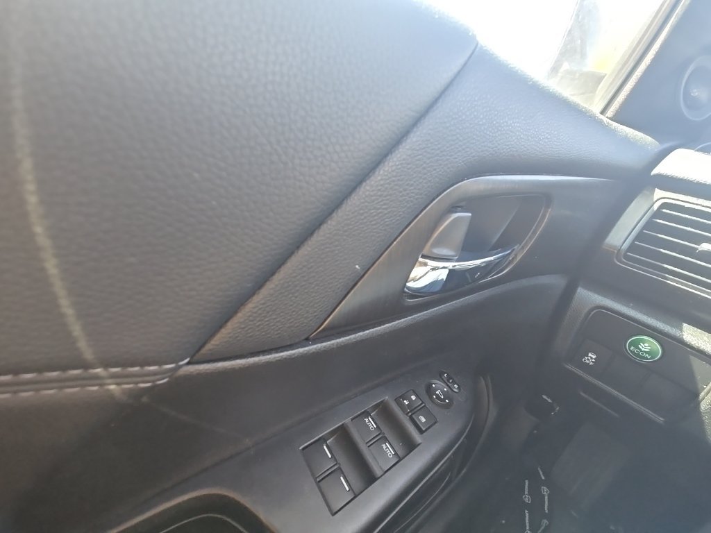 Used 2015  Honda EX image 21