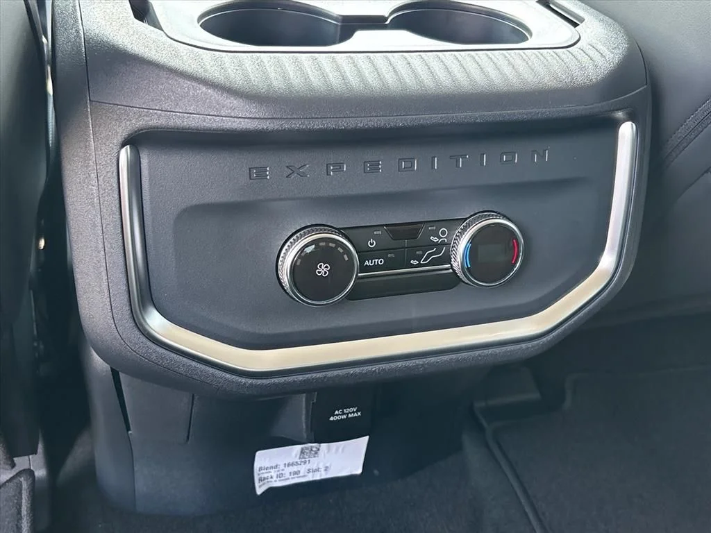 New 2027 Star White Metallic Tri-Coat Ford Active image 19